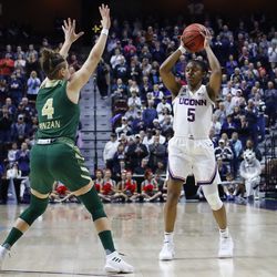 The USF Bulls take on the UConn Huskies in the 2019 American Athletic Conference Women’s Basketball Tournament semifinals at Mohegan Sun Arena in Uncasville, CT on March 10, 2019.