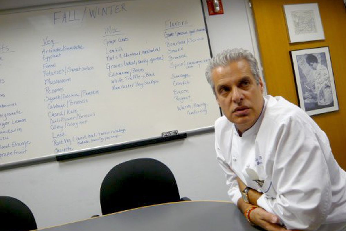 <a href="http://eater.com/archives/2011/10/10/eric-ripert-on-fine-dining.php" rel="nofollow">Eater Interviews: Eric Ripert on Fine Dining and Not Being a Jerk</a><br />