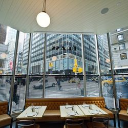 <a href="http://ny.eater.com/archives/2011/09/insdie_midtowns_lexington_brass_now_open.php" rel="nofollow">NYC: Inside Lexington Brass, Now Open in Midtown</a> [-ENY-]<br />