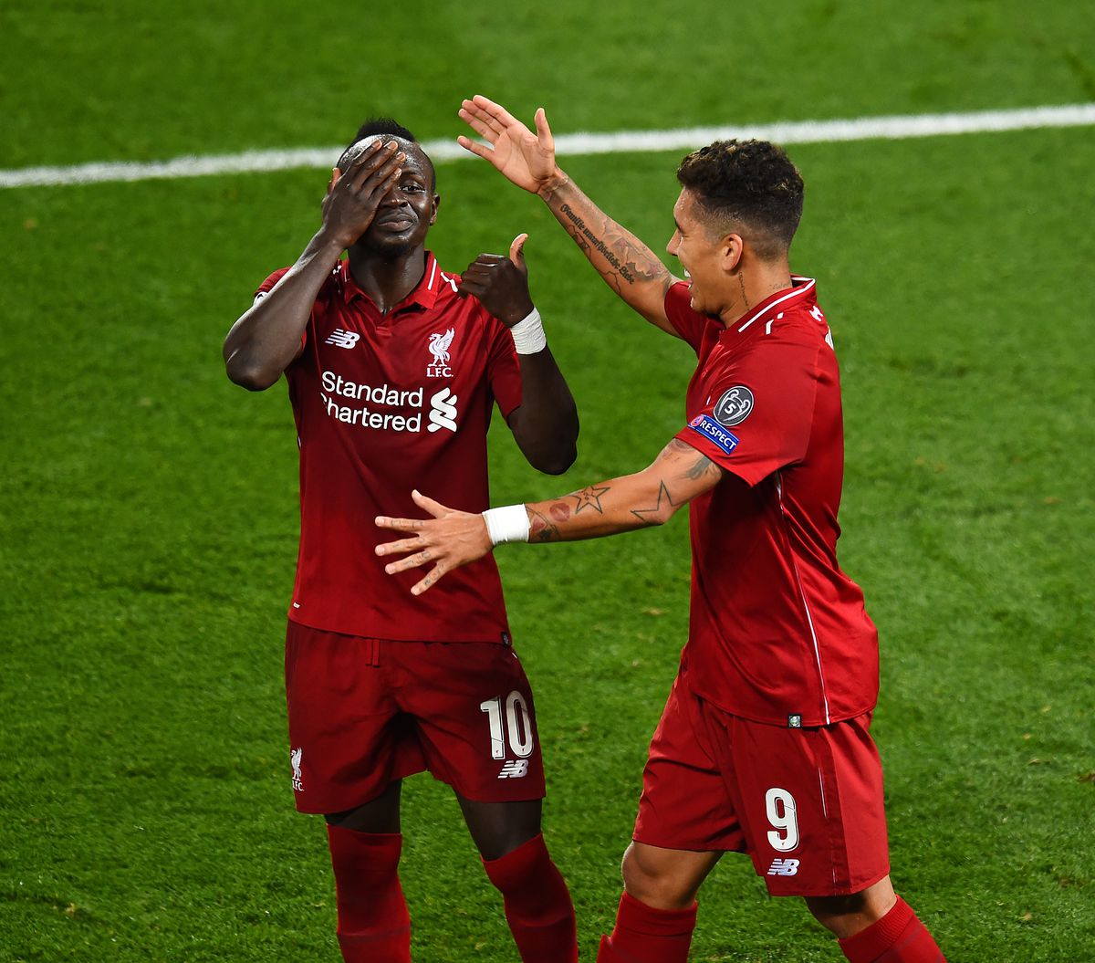 Mané points at the man himself as he one-eye celebrates in homage. 