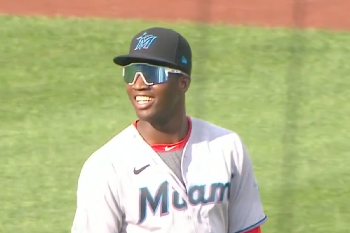 Marlins outfielder Jesús Sánchez smiles with his sunglasses on at Nationals Park