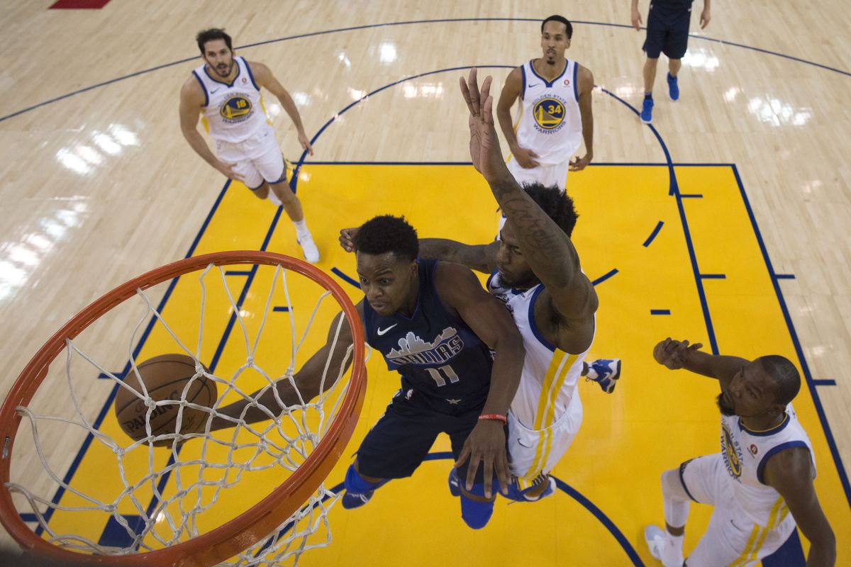 NBA: Dallas Mavericks at Golden State Warriors