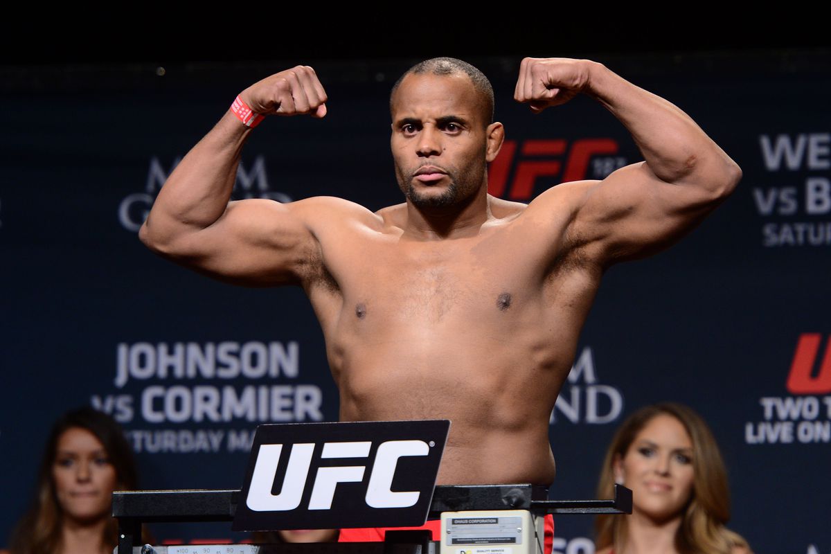 MMA: UFC 187-Johnson vs Cormier-Weigh Ins