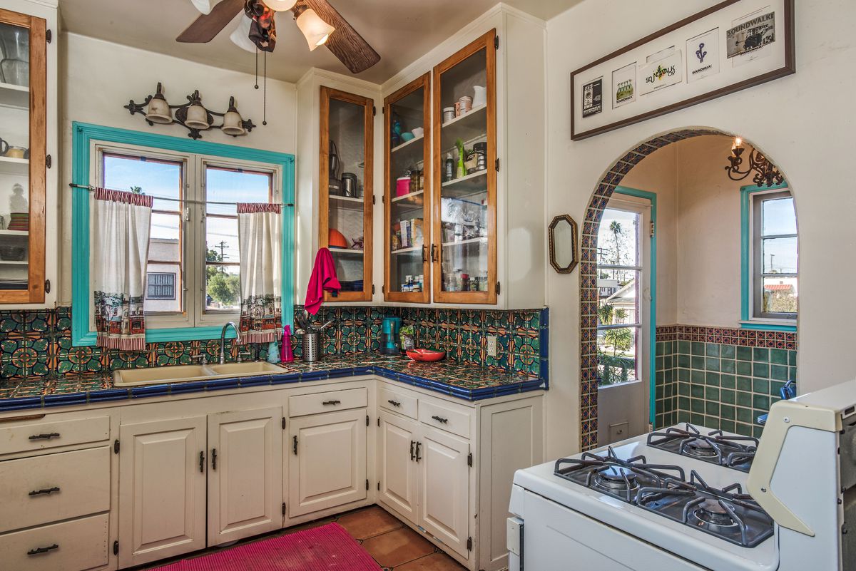 Kitchen with Spanish tile