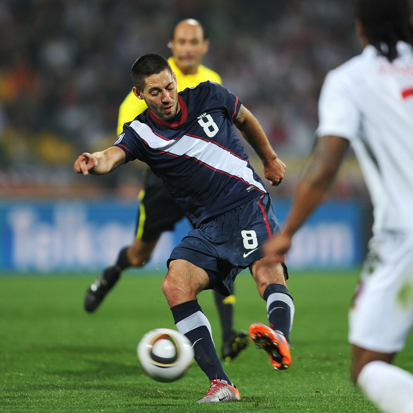 clint dempsey number 2