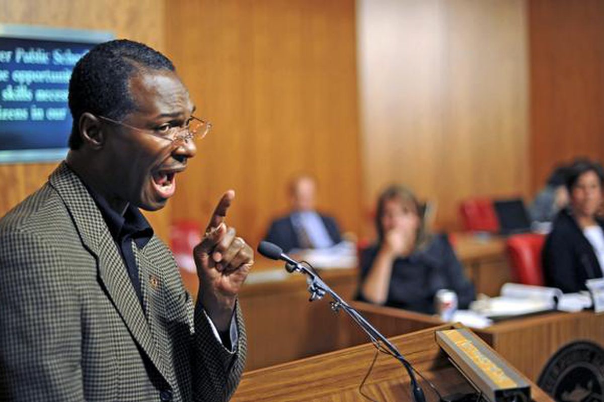 Landri Taylor talks in 2010 at a hearing on school reforms in far northeast Denver (Hyoung Chang/ The Denver Post)