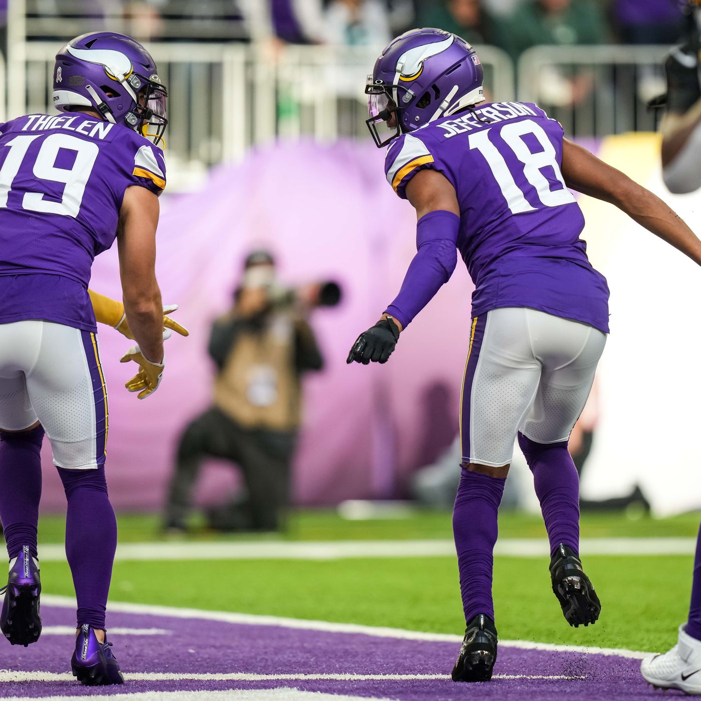 Madden NFL 23 ratings revealed for Justin Jefferson, Adam Thielen - Daily  Norseman