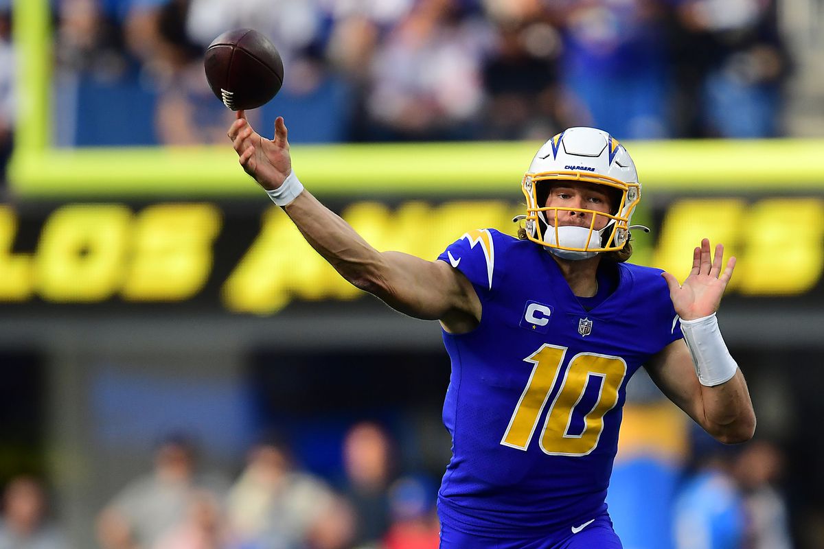 NFL: New York Giants at Los Angeles Chargers