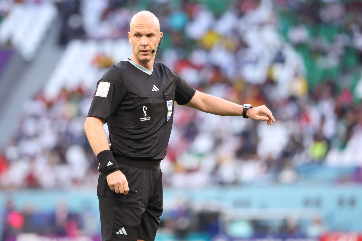 Referee Anthony Taylor of England during the FIFA World Cup Qatar 2022 Group H match between Korea Republic and Ghana at Education City Stadium on November 28, 2022 in Al Rayyan, Qatar.