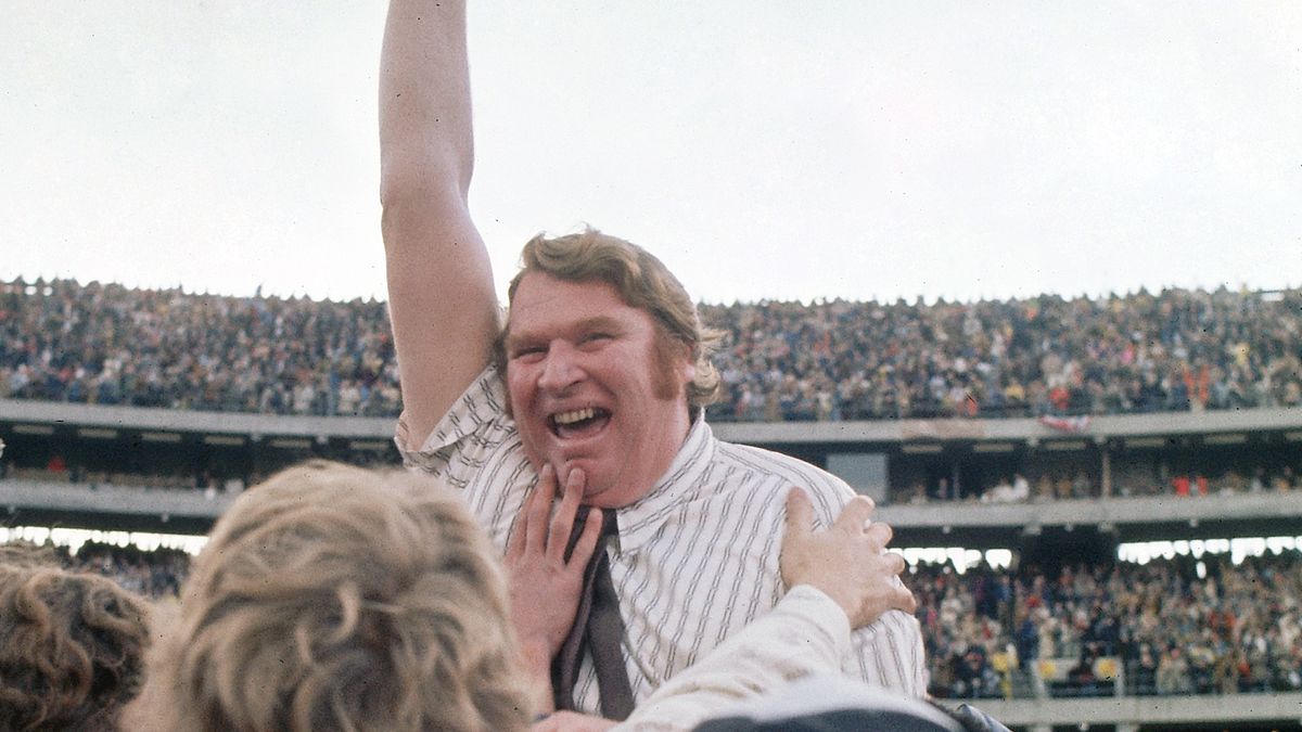 John Madden: A coach synonymous with football, thanks to a video game -  Polygon