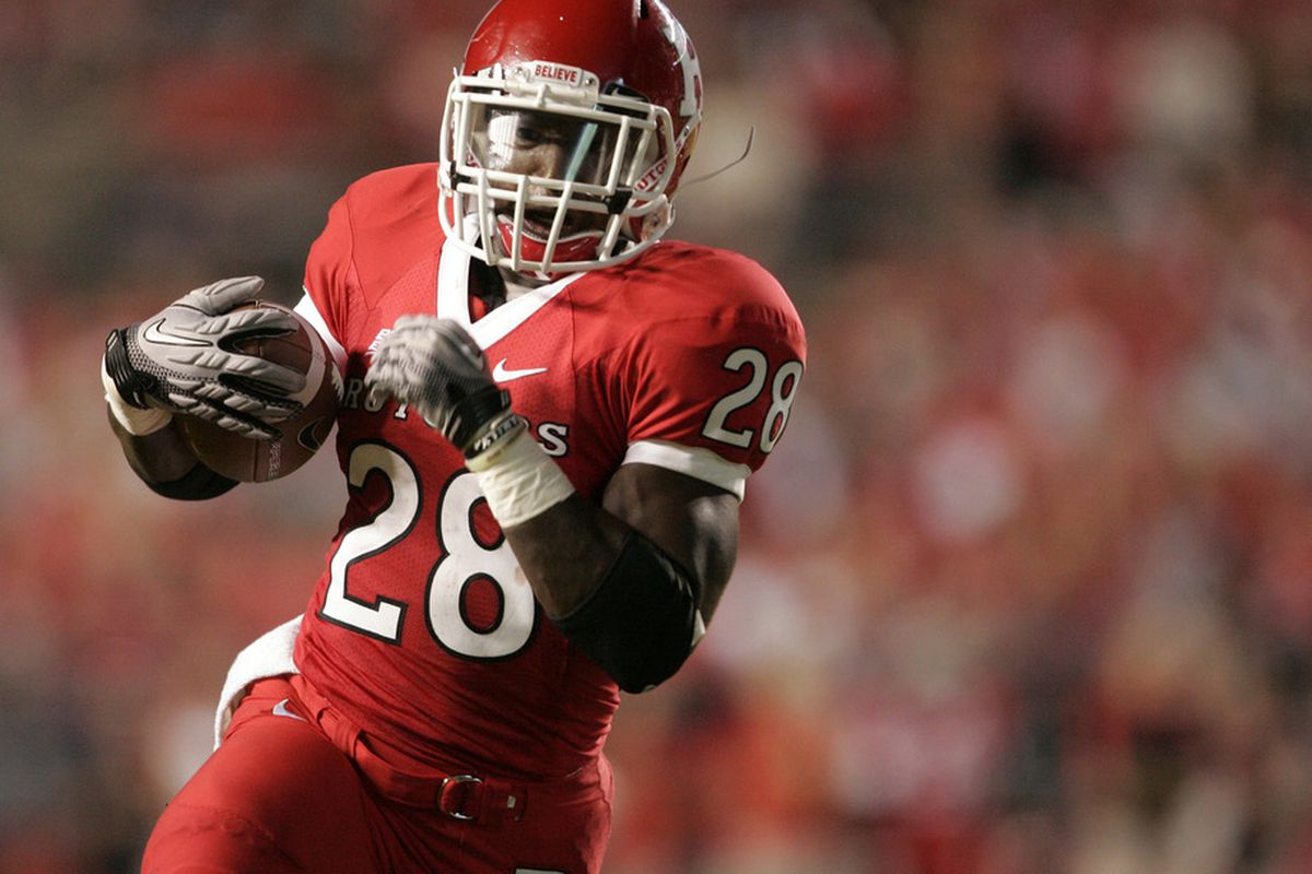 Savon Huggins of Rutgers runs for a touchdown against North Carolina Central Eagles.