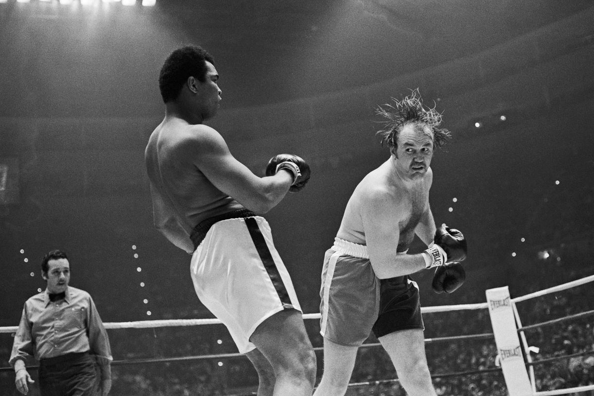 Chuck Wepner Swinging at Muhammad Ali