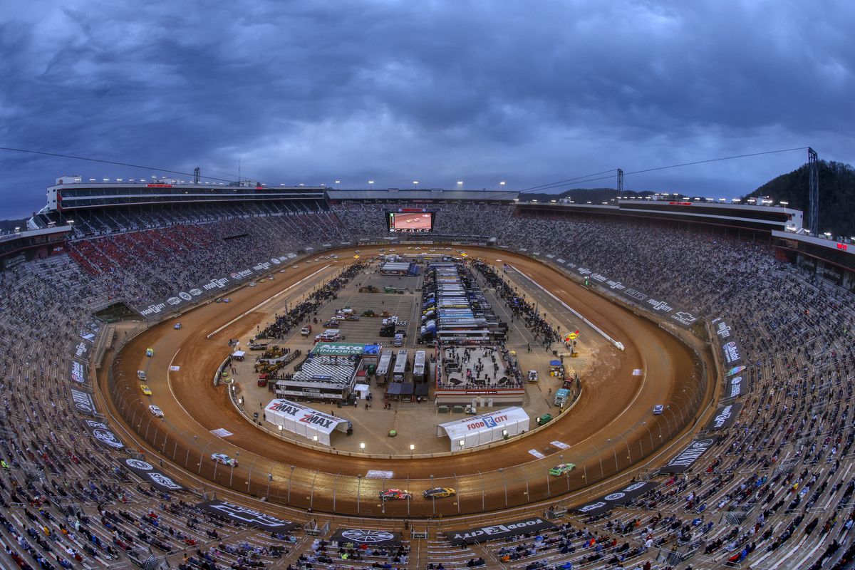 General view during the NASCAR Cup Series Food City Dirt Race on April 17, 2022 at Bristol Motor Speedway Dirt Track in Bristol, Tennessee.