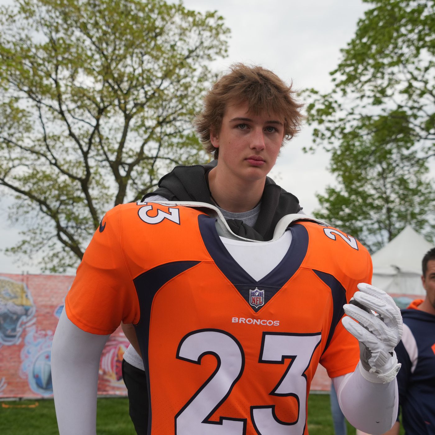 Denver Broncos: Damani Leech confirms team is working on new uniform - Mile  High Report
