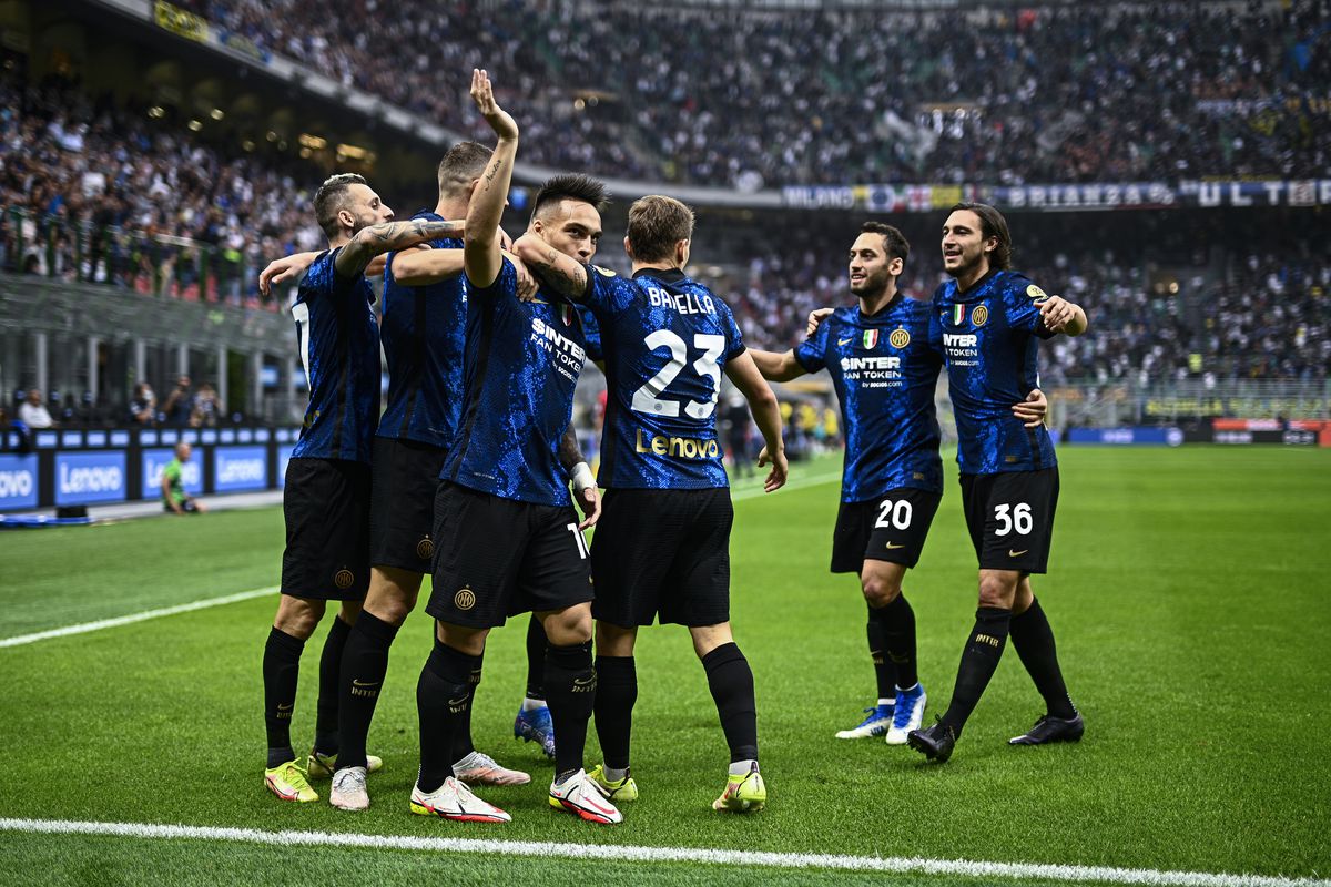 Lautaro Martinez (C) of FC Internazionale celebrates with...