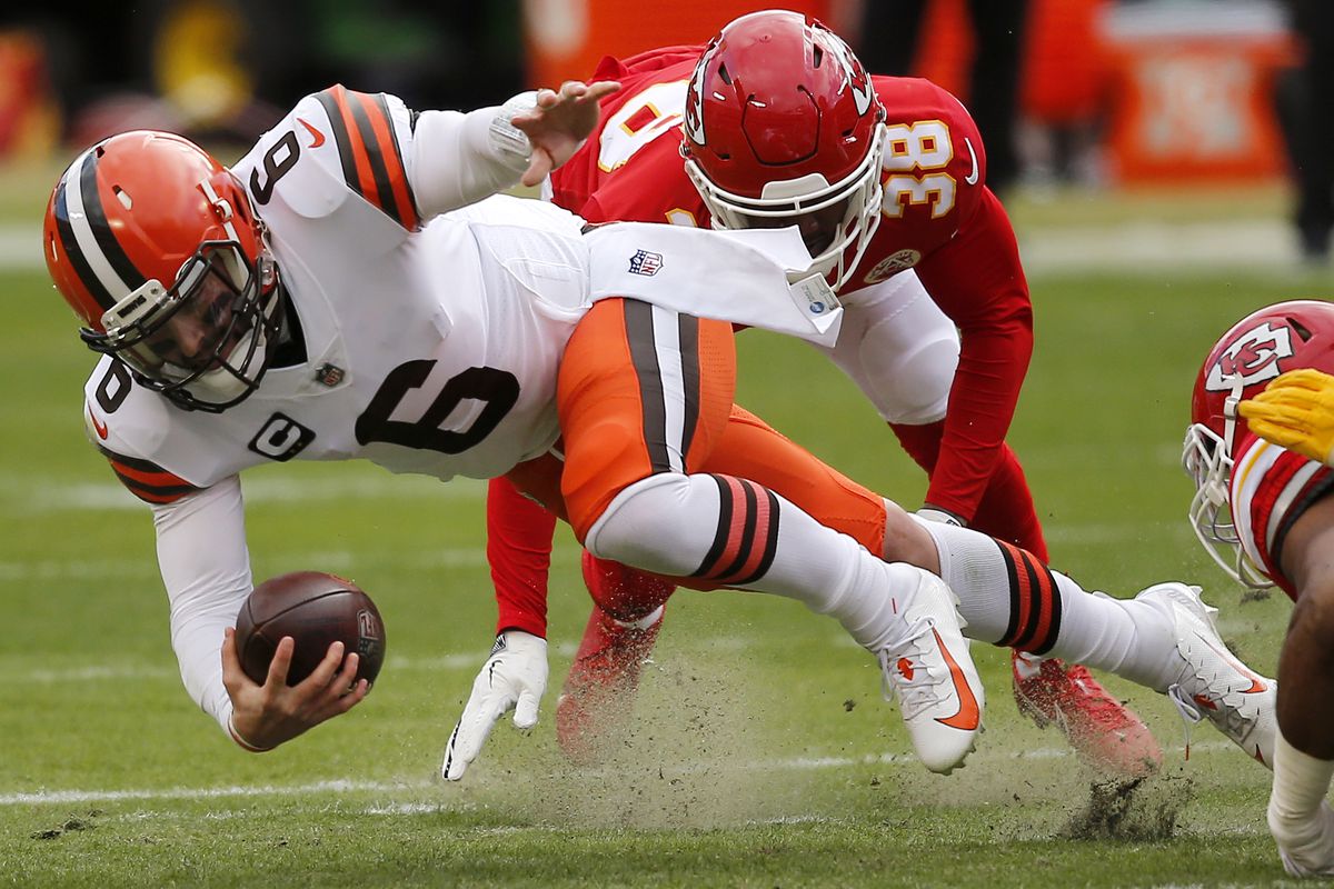 Brownies & Frownies: Browns fight the good fight, drop 22-17 heartbreaker  to the high-flying Chiefs - Dawgs By Nature