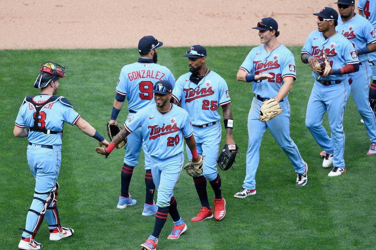mn twins uniforms today