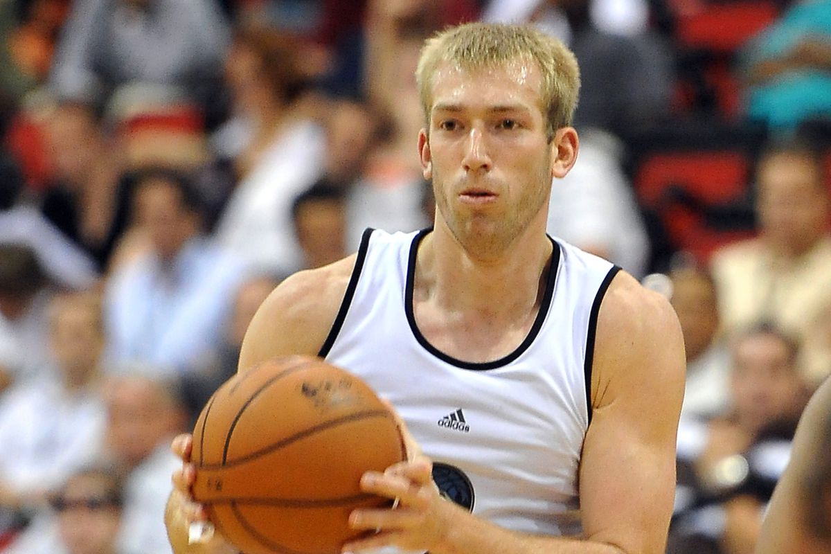 Where in World Will Robbie Hummel Play? 