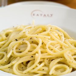 Spaghetti cacio e pepe from Eataly by <a href="http://www.flickr.com/photos/erin_can_spell/5722288988/in/pool-eater/">erin & camera</a>. 