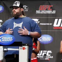 UFC 137 Weigh-In Photos