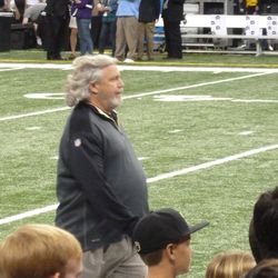 The luscious locks of Rob Ryan are in full action. 