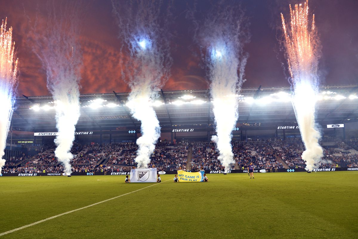 MLS: New England Revolution at Sporting KC