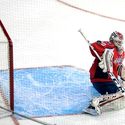 Puck Up Holtby's Shoulder