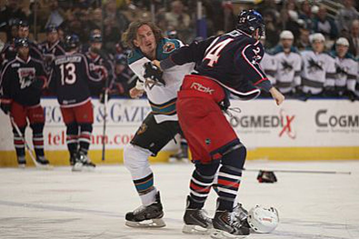 Worcester Sharks defenseman Taylor Doherty scraps with Springfield Falcons defenseman Brett Ponich during the first period of Saturday night's game at the DCU Center (www.sharksahl.com)