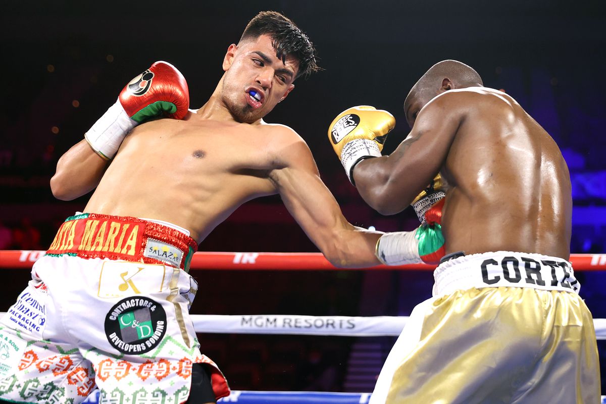 Karlos Balderas added another stoppage win on the Crawford-Porter undercard