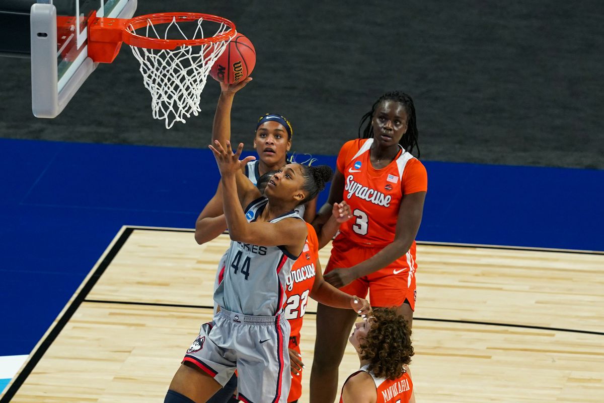 UConn Huskies forward Aubrey Griffin (44) shoots in the second half against the Syracuse Orange at the Alamodome.
