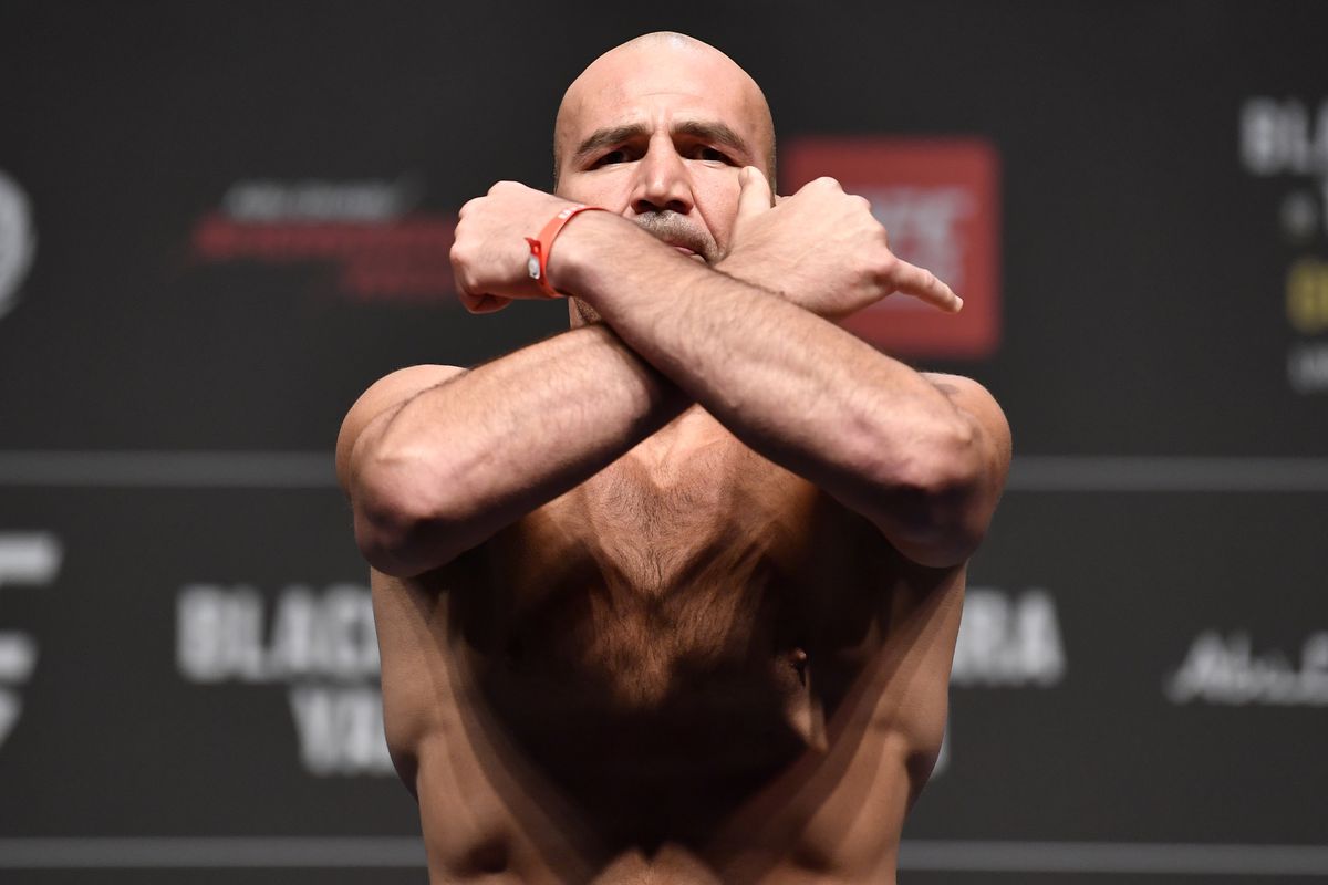 Glover Teixeira when he weighed in at UFC 267.