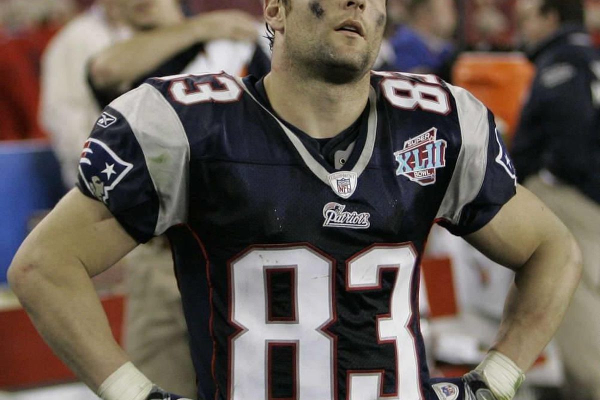 New England Patriots receiver Wes Welker reacts after New York Giants receiver Plaxico Burress scored the game-winning touchdown during the fourth quarter of the Super Bowl XLII football game at University of Phoenix Stadium on Sunday, Feb. 3, 2008 in Gle