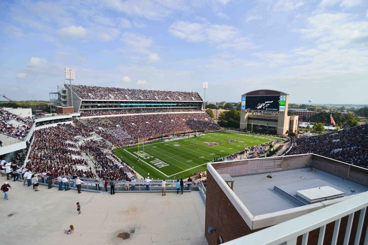 NCAA Football: Troy at Mississippi State