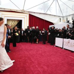 Marion Cotillard arrives at the Oscars on Sunday, Feb. 22, 2015, at the Dolby Theatre in Los Angeles. 