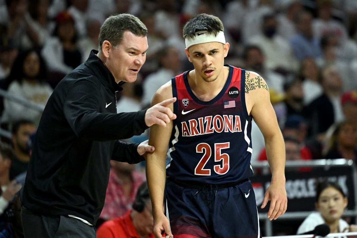 arizona-wildcats-mens-basketball-stock-report-evaluation-2022-tommy-lloyd-sean-miller-pac-12