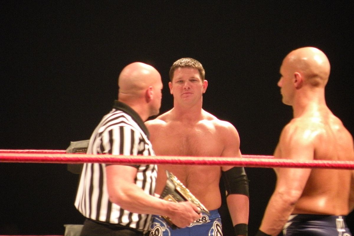 Don't expect these two to headline another TNA pay-per-view soon.  (Photo by <a href="http://commons.wikimedia.org/wiki/User:Chatsam">Chatsam of Wikimedia Commons</a>)
