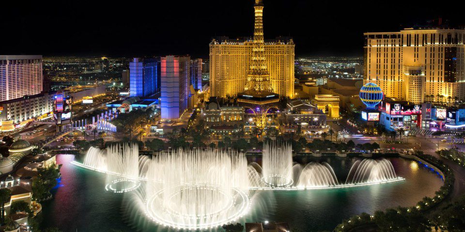 Five Restaurants With a View of the Bellagio Fountains To Try This Weekend in Las Vegas - Eater Vegas