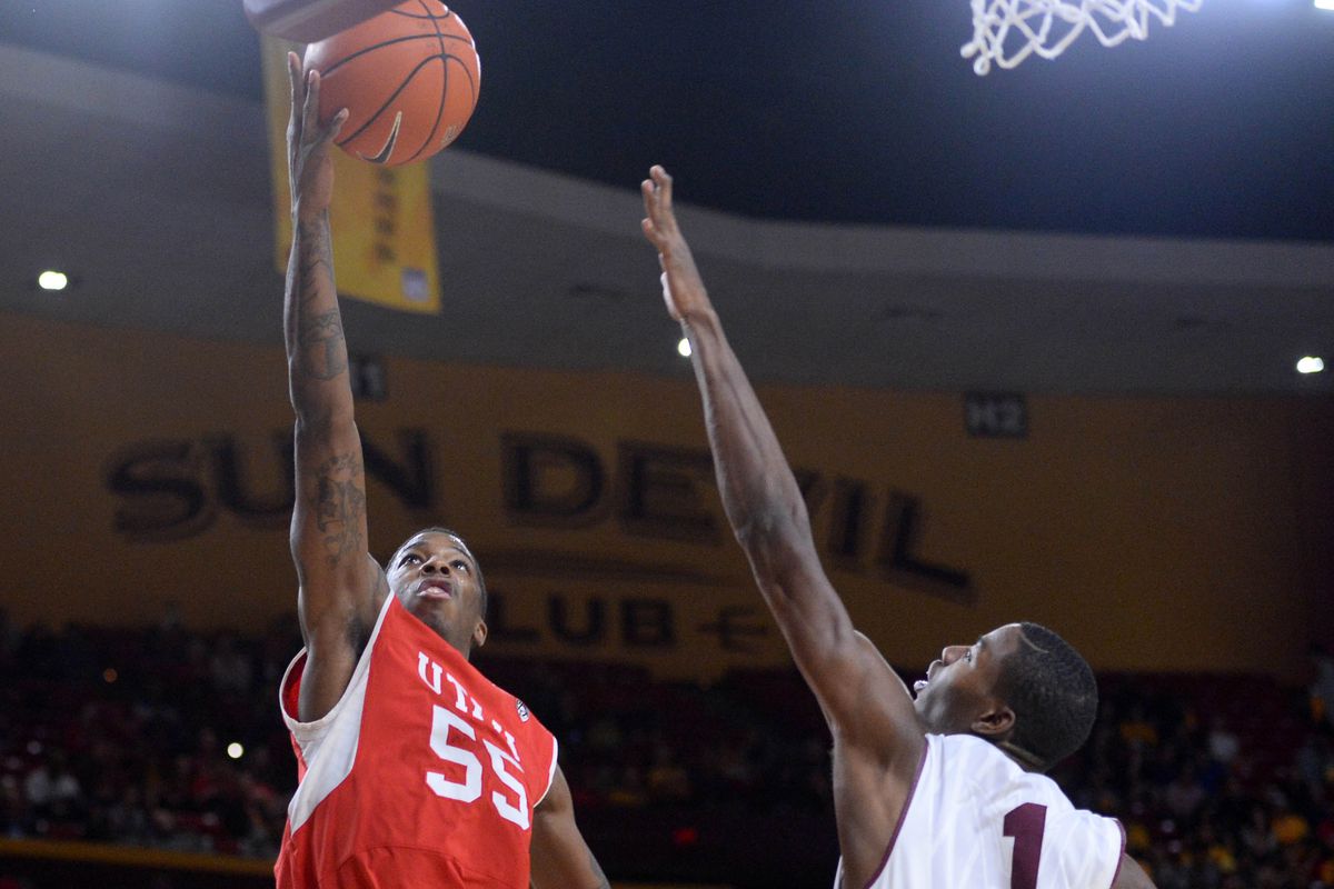 Utah guard Delon Wright has been named by the U.S. Basketball Writers Association to the midseason watch list for the 2015 Oscar Robertson Trophy, which is annually awarded to the best player in college basketball.