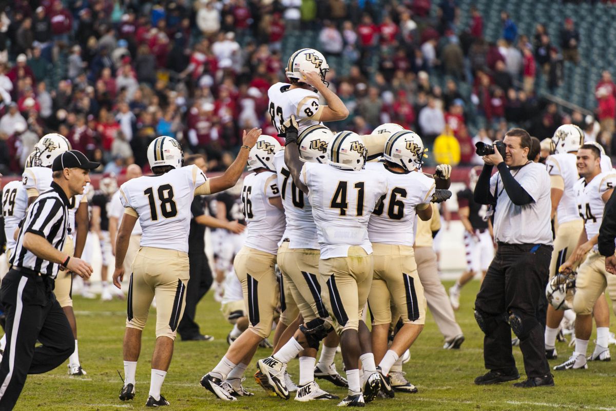 UCF continues their magical one loss season as they kick the game winning field goal against Temple with no time left on the clock.