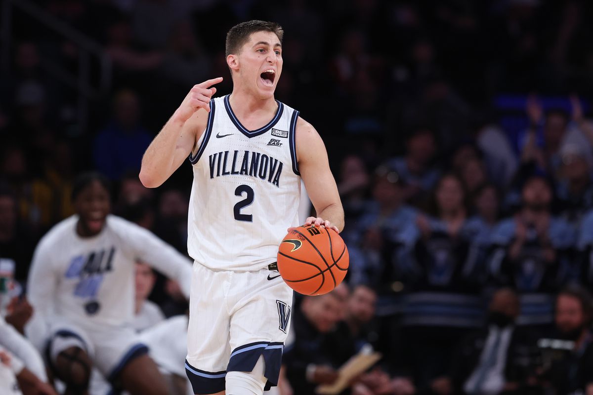 Villanova Wildcats guard Collin Gillespie (2) dribbles up court during the first half against the Connecticut Huskies at Madison Square Garden.
