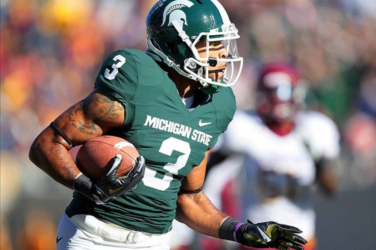 November 5, 2011; East Lansing, MI, USA; Michigan State Spartans wide receiver B.J. Cunningham (3) makes a catch against the Minnesota Golden Gophers at Spartan Stadium.Michigan State won 31-24.  Mandatory Credit: Mike Carter-US PRESSWIRE