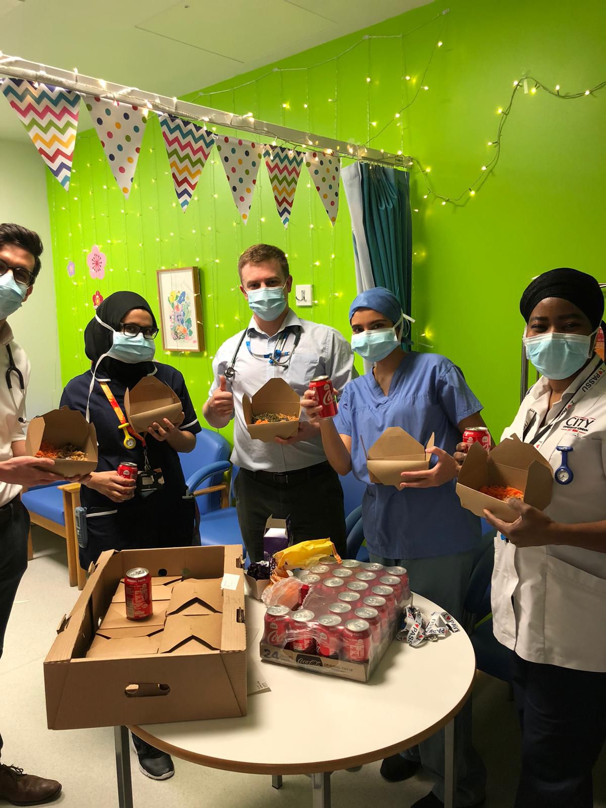 NHS staff receive Deliver Aid meal packages during their shift — meals prepared by some of London’s best chefs 