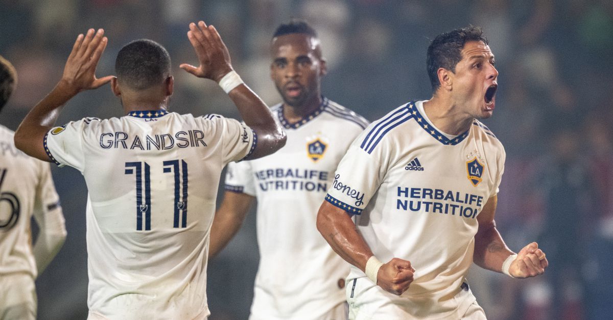 LA Galaxy must be road warriors to close out  season