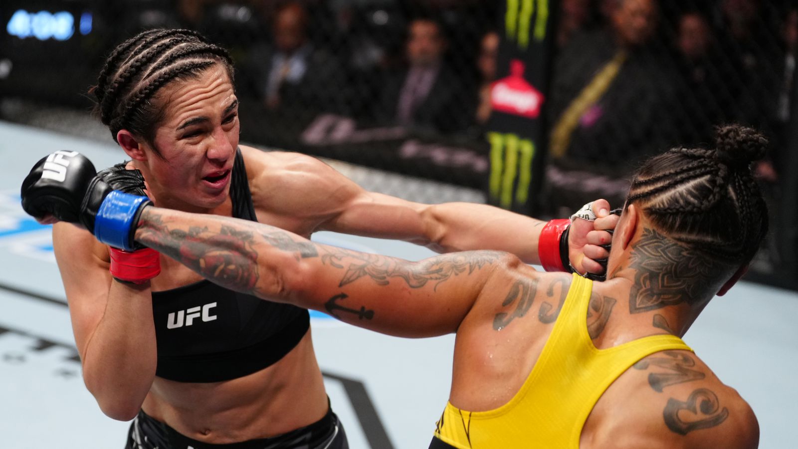 Highlights! Yazmin Jauregui breaks through with vicious TKO over Istela Nunes | UFC Orlando