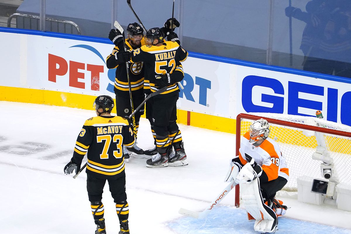 NHL: Eastern Conference Qualifications-Boston Bruins vs Philadelphia Flyers