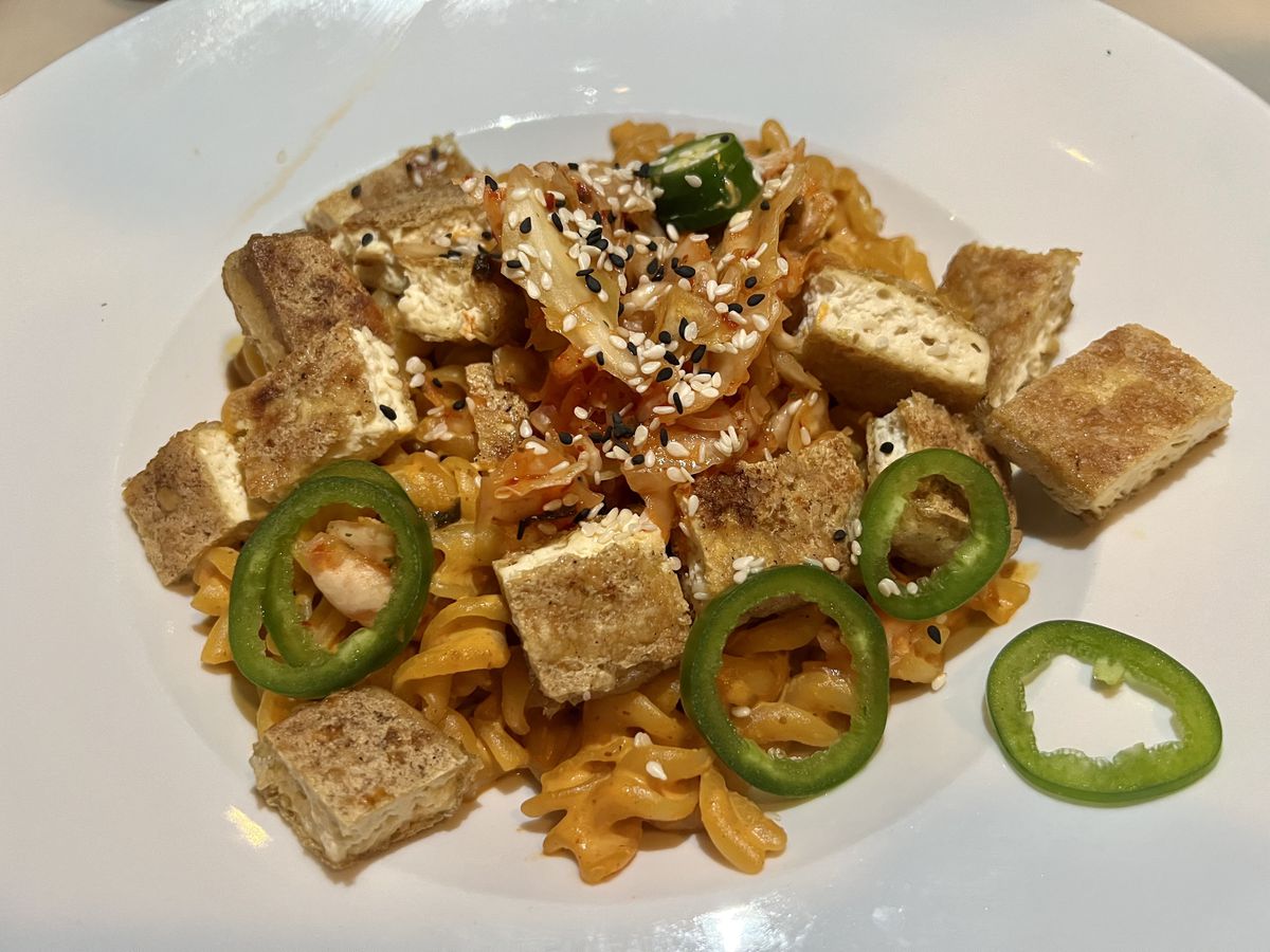 A spicy vegan macaroni and cheese with kimchi, tofu, and jalapeño at Cafe Aroma in Idyllwild.