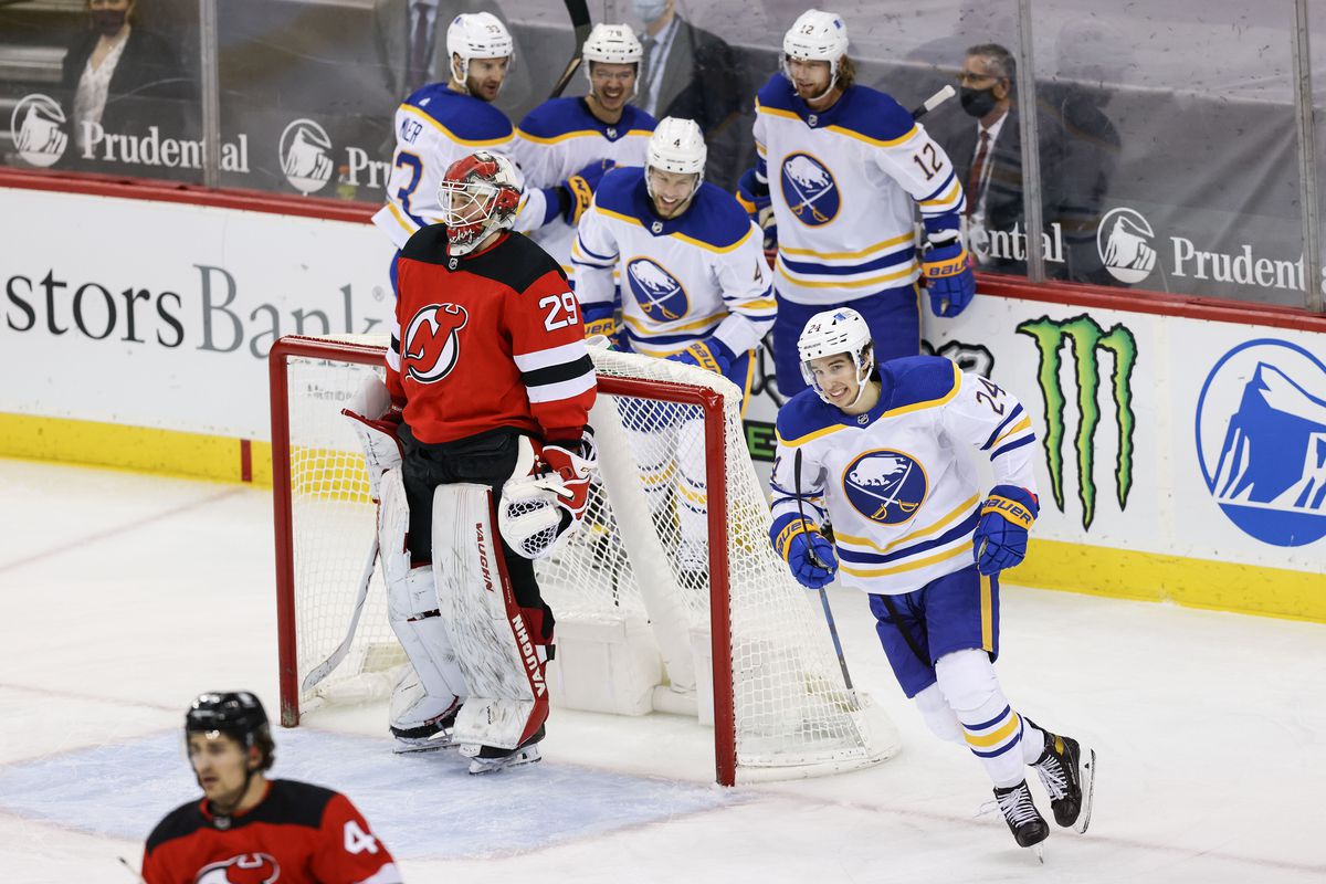NHL: Buffalo Sabres at New Jersey Devils