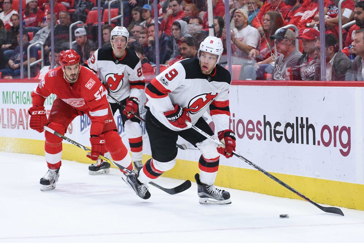 NHL: New Jersey Devils at Detroit Red Wings
