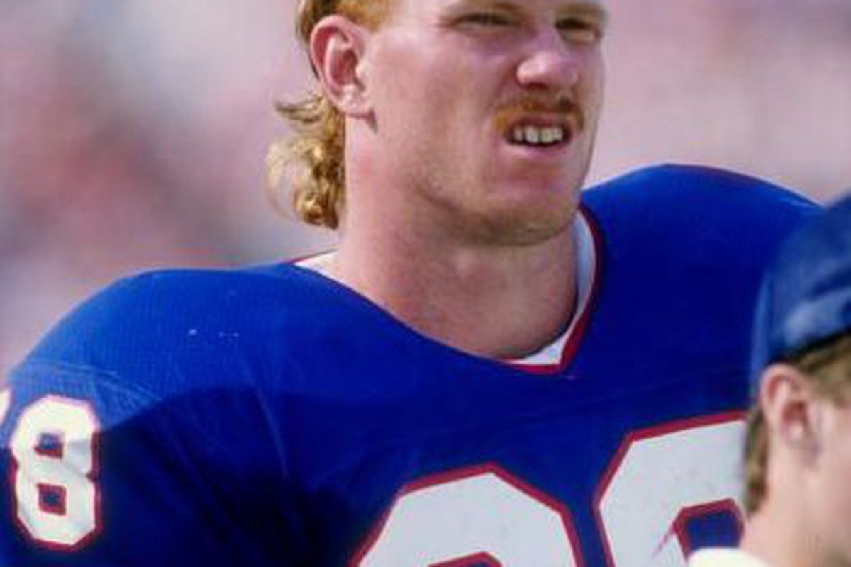 Former Bills TE Pete Metzelaars, one dude who enjoyed the 80's. <a href="http://www.jamd.com/">(photo source)</a>