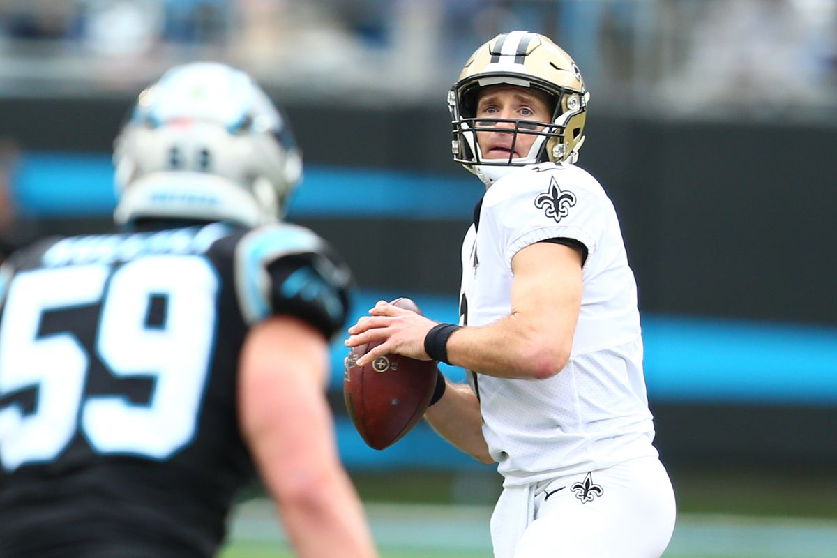 New Orleans Saints quarterback Drew Brees passes the ball during the second quarter against the Carolina Panthers at Bank of America Stadium.&nbsp;